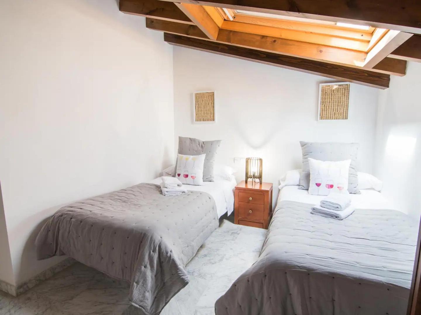 Tuguest Atico Gracia Apartman Granada Kültér fotó