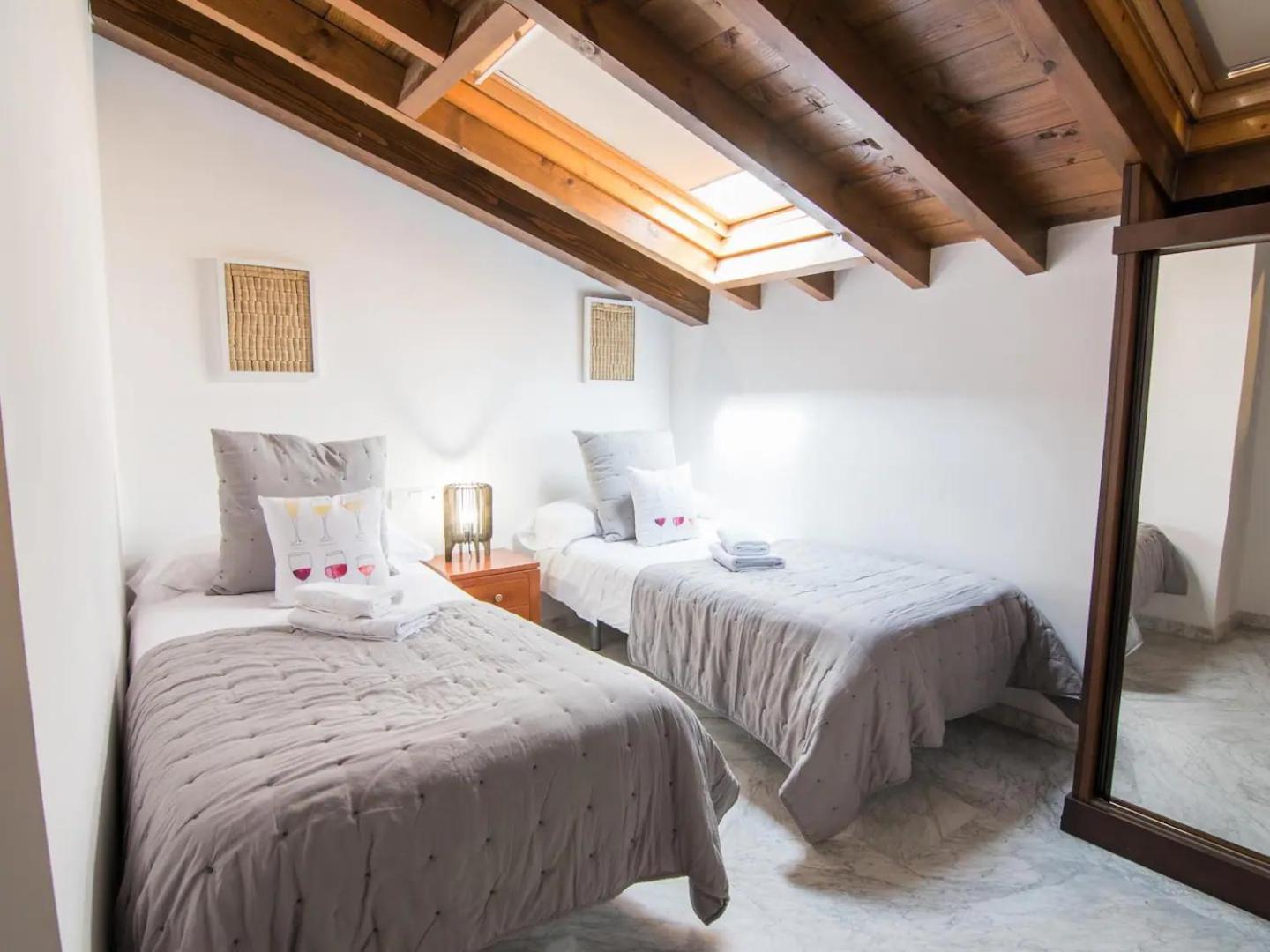 Tuguest Atico Gracia Apartman Granada Kültér fotó